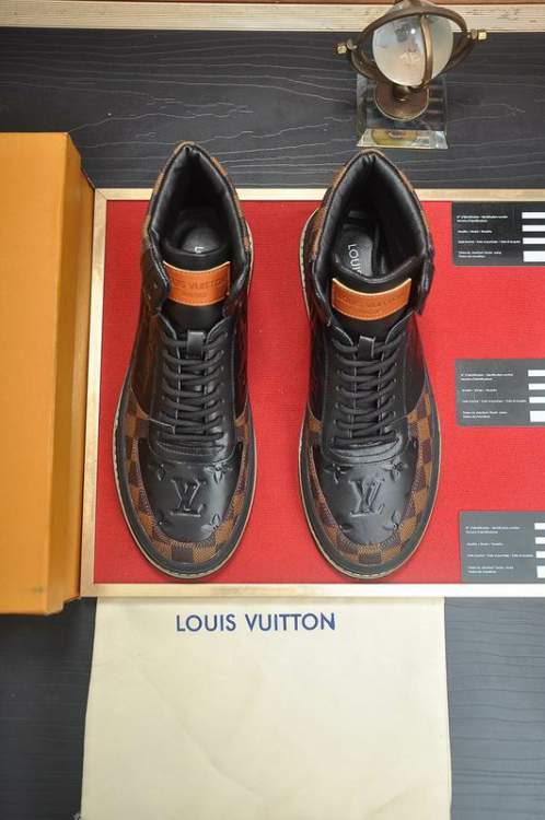 Picture of Louis Vuitton Shoes _SKULVsz38-45mnf070113504